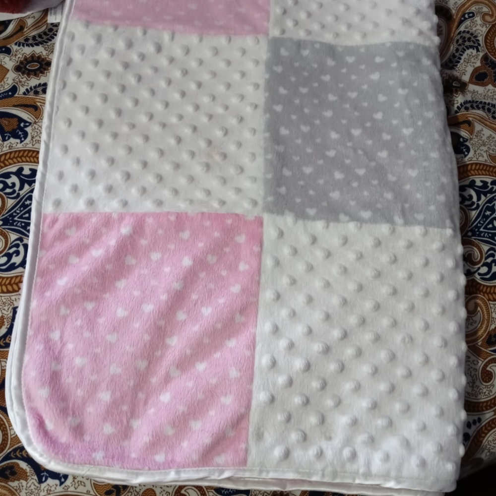 Baby girl blanket used only once